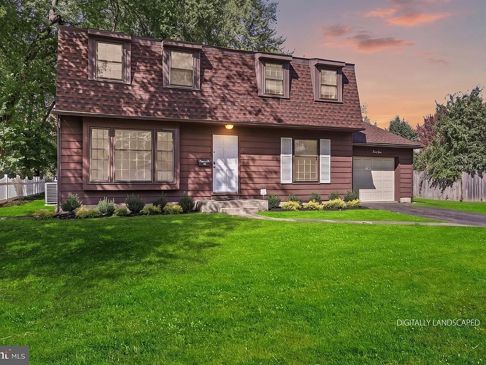 1st image of 48 Strathmore Dr