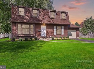 48 Strathmore Dr, Cherry Hill, NJ 08003