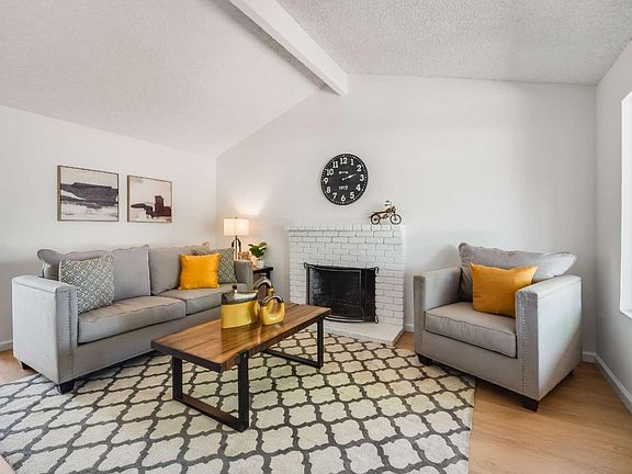 5th image of 2403 Ridgeglen Way
