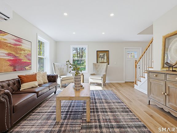 5th image of 25 Bebbington Road