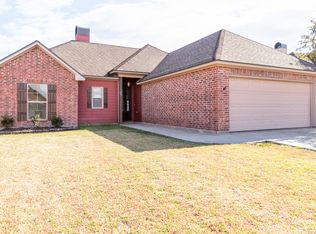 103 Peak Run, Youngsville, LA 70592