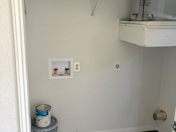 5th image of 5502 Creekridge Dr