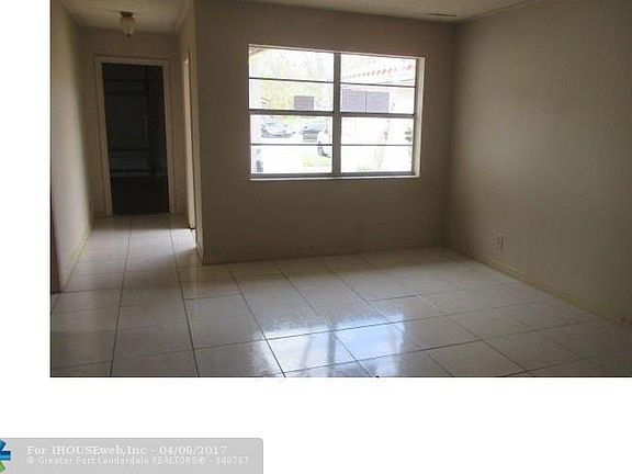 3rd image of 10228 NW 31st St