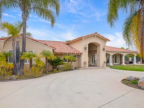 12750 Lonesome Oak Way, Valley Center, CA 92082