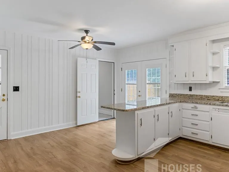 9 Forestdale Dr — Photo 4