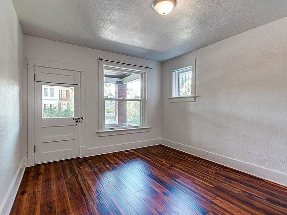 5th image of 1324 Clayton St APT 01