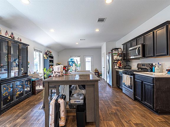 3rd image of 14833 Cypress Hollow Dr