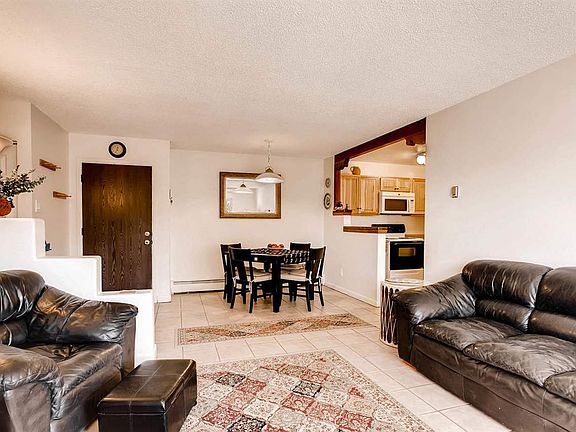 2nd image of 147 Calle Ojo Feliz Unit A