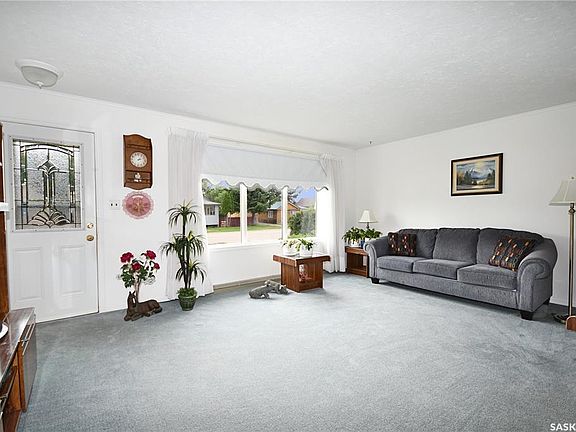 3rd image of 414 2nd St S