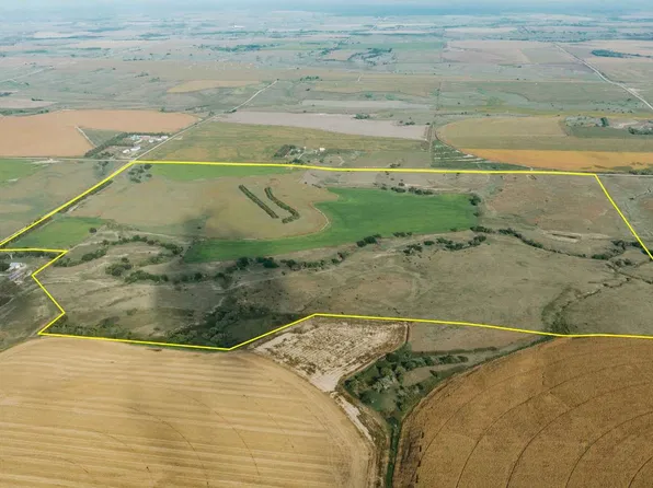 735 Road, Elwood, NE 68937