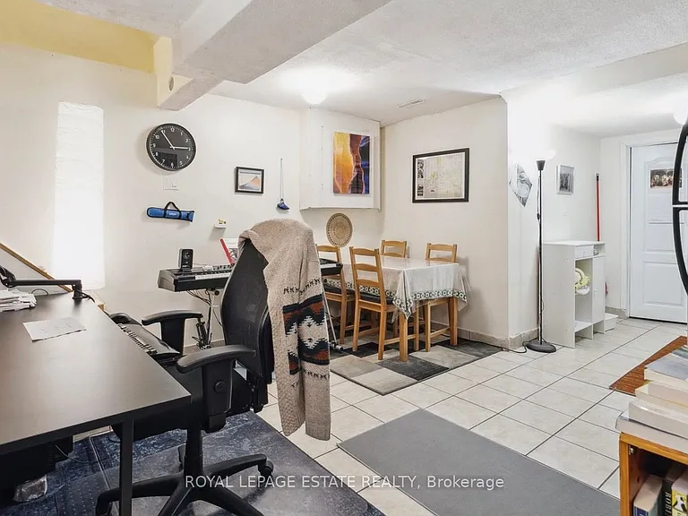 1 Saraband St #BASEMENT — Photo 6