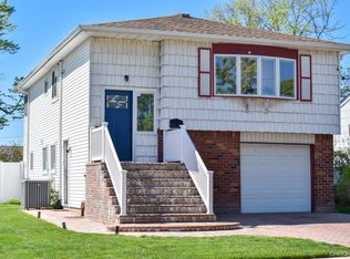2800 Genessee St, Bellmore, NY 11710