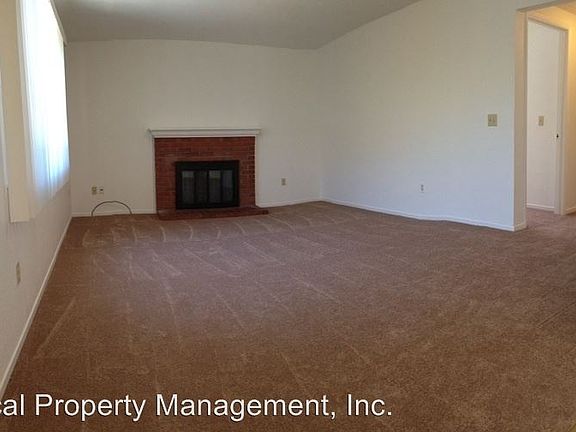 5th image of 1672 Everglades Dr