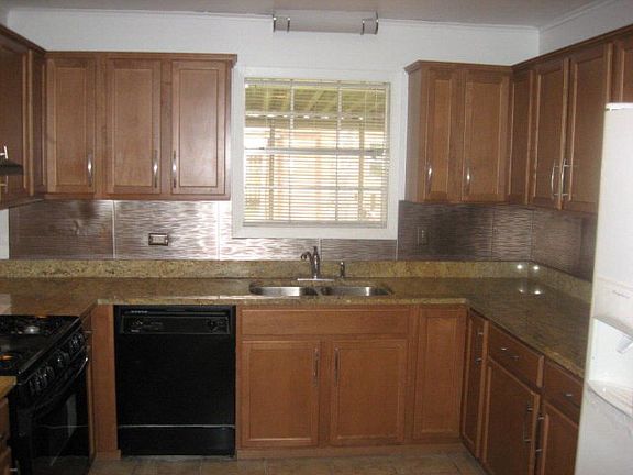 4th image of 2905 Copasaw Dr