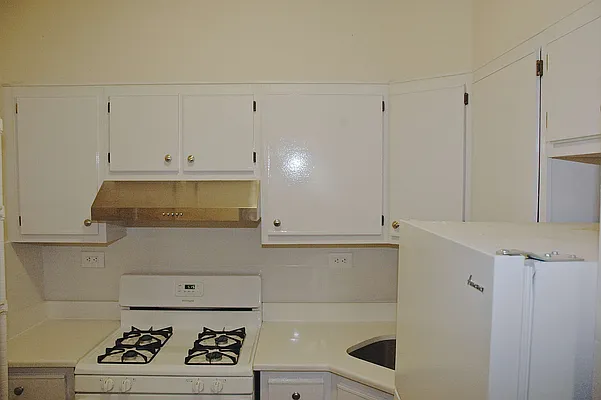 Rented by Boerum Hill Realty | media 65