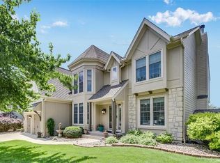 12860 Barton St, Overland Park, KS 66213