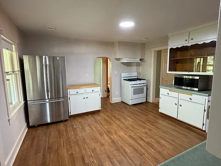 W235N8019 Woodside Rd — Photo 13