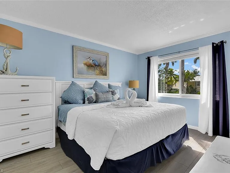 1295 Gulf Shore Blvd S #218 — Photo 6