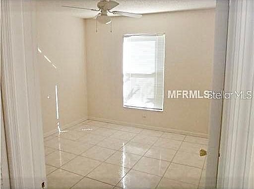 5th image of 2912 Delcrest Dr