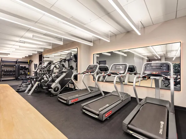 100 United Nations Plaza image 11 of 15