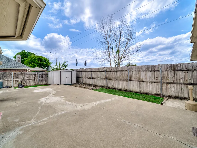 3300 Tommy Hays Dr — Photo 26