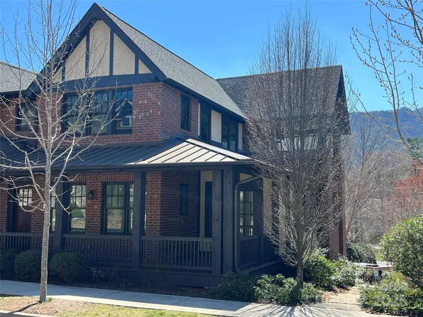 11 Fitzgerald Rd, Black Mountain, NC 28711