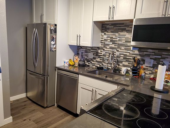 2nd image of 341 Garfield Ave APT D1