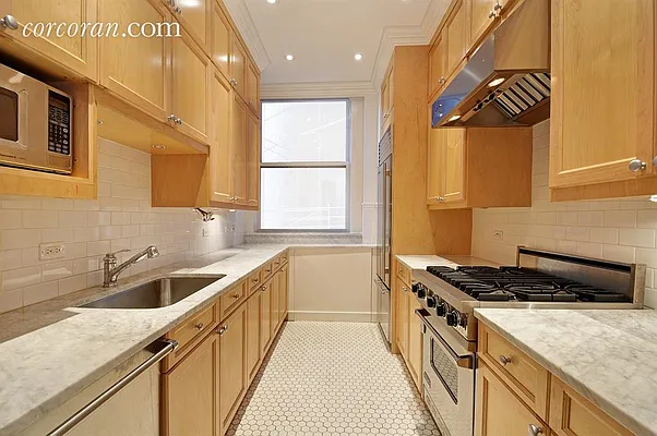 Rented by Corcoran | media 11