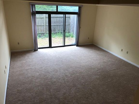 5th image of 90 Sea St APT 127