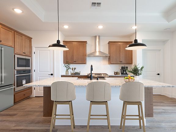 Kitchen with breakfast bar island