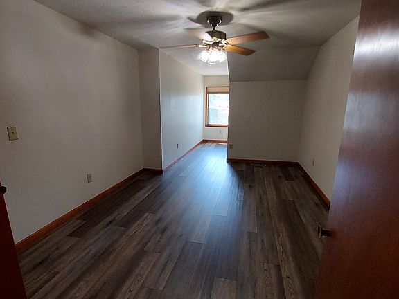 4th image of 273 Woodlawn Dr APT A