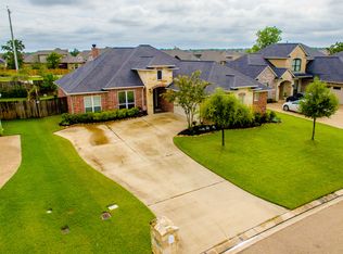 2450 Stone Castle Cir, College Station, TX 77845