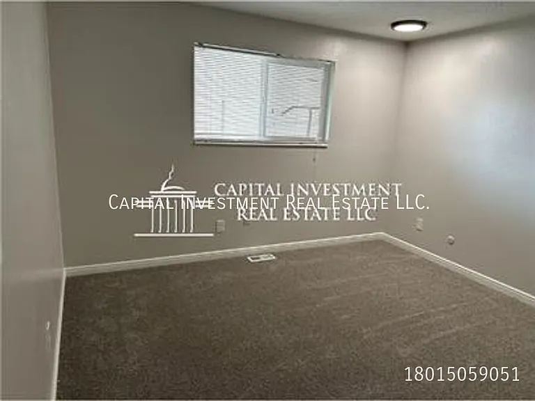 7669 S Birch St — Photo 2