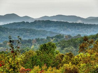 420 Mull Dr, Mineral Bluff, GA 30559