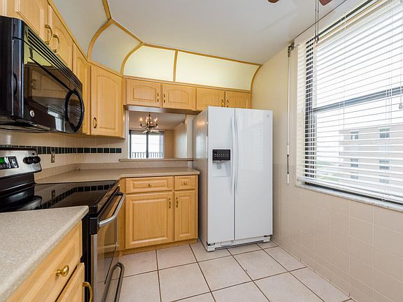 4th image of 3370 Ocean Shore Blvd #4040