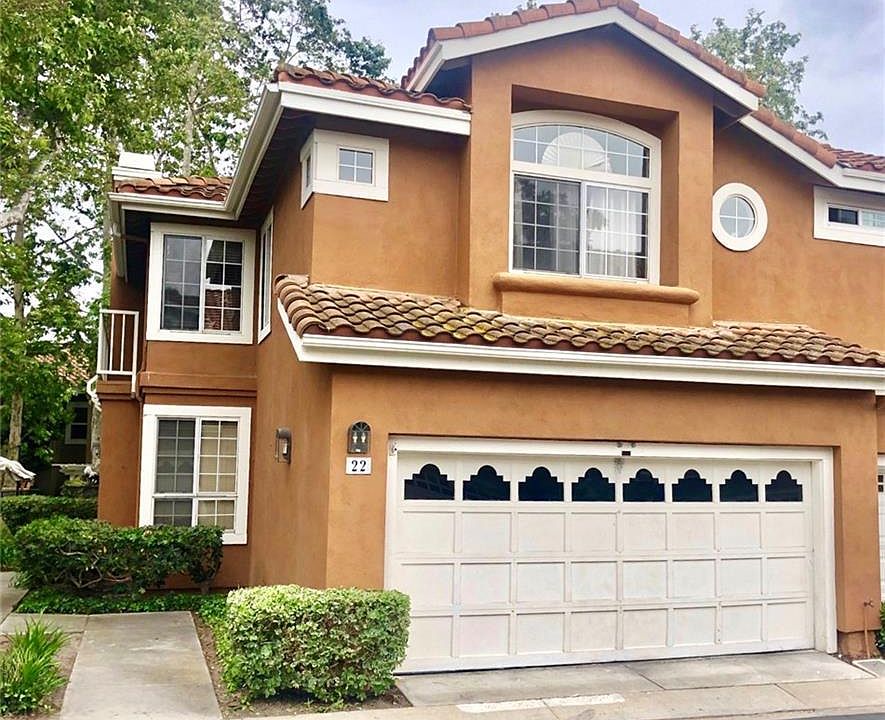 1st image of 22 Matisse Cir