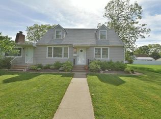 208 N Edison St, Freeburg, IL 62243