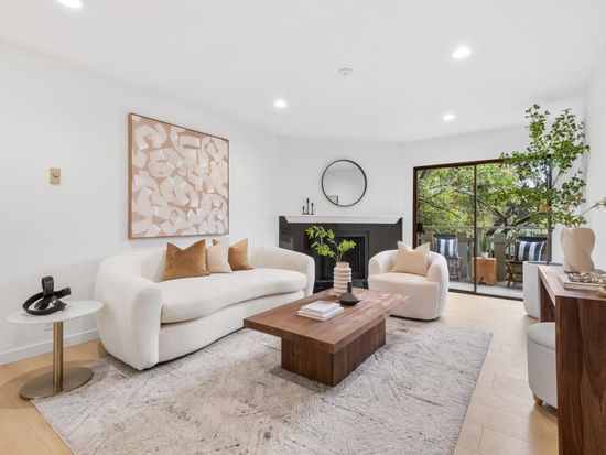 1070 Mercedes Ave APT 24, Los Altos, CA 94022