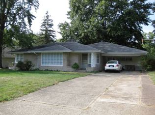 1736 College Dr, Mount Carmel, IL 62863