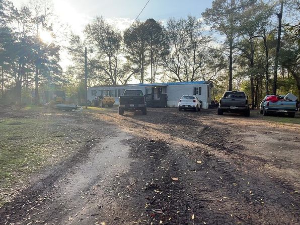 585 Old Faceville Rd