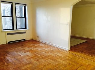 4755 39th Pl APT 5A, Long Island City, NY 11104