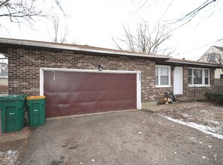 1609 Vine Ave, Round Lake Beach, IL
