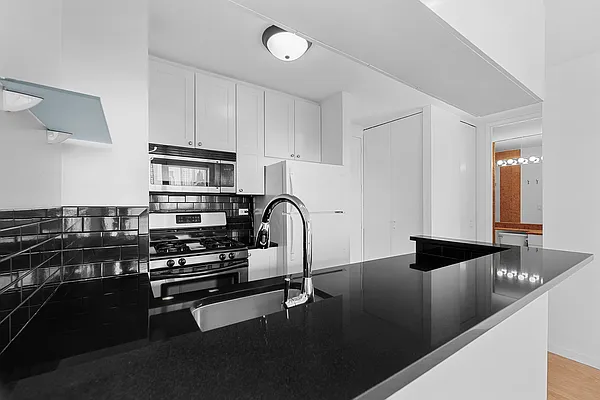 Sold by Level Group | media 3