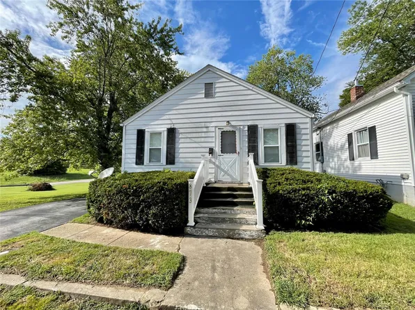 873 Jefferson St, Ste Genevieve, MO 63670