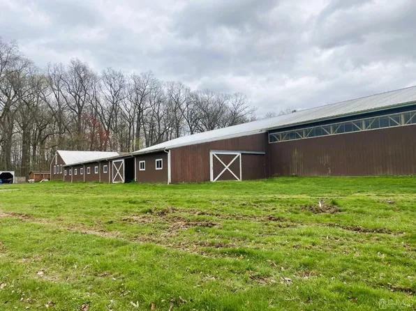 24 Baker Rd, Pittstown, NJ 08867