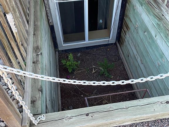 5th image of 802 S 11th Avenue