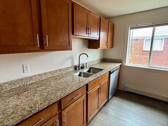 2nd image of 780 Millersport Hwy APT 1