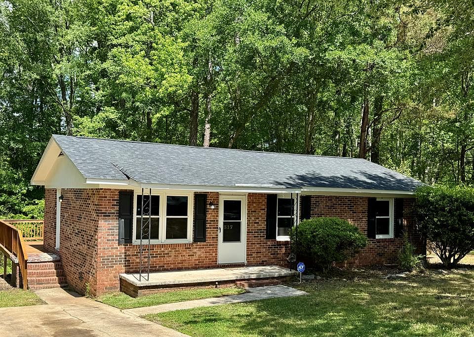 1st image of 317 McKellar Dr