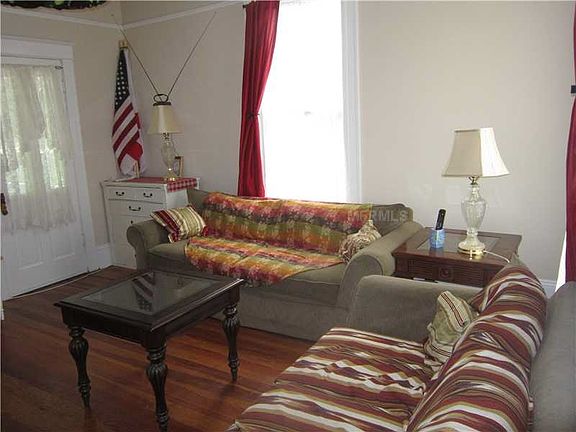4th image of 407 Magnolia Ave