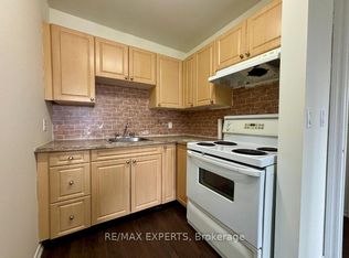 5 Ferndale Dr N #2, Barrie, ON L4N 9V3